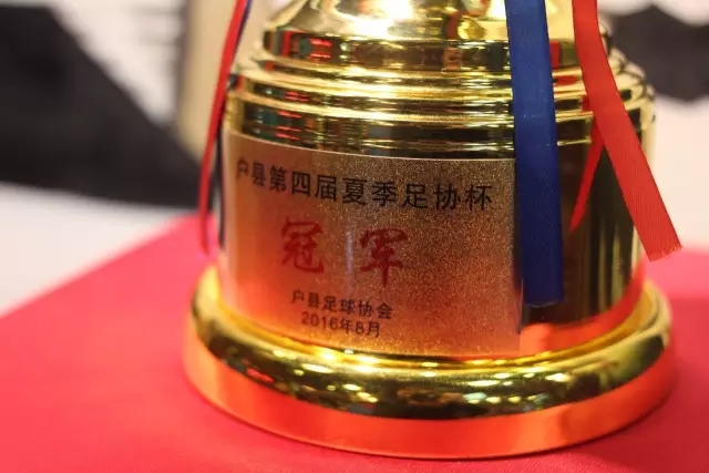 印第安纳步行者队新球衣疑似曝光：复古金条纹设计现身